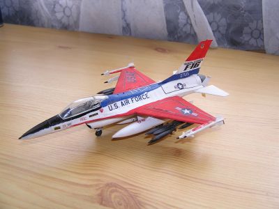 General Dynamics F - 16A 1